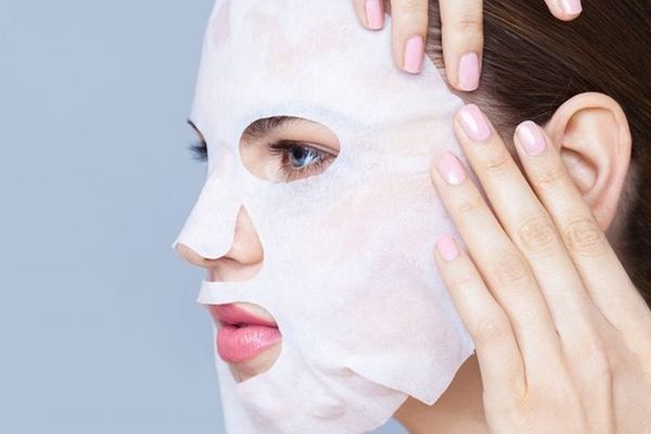 cách bảo quản mặt nạ giấy, cách bảo quản mask giấy, có nên để mặt nạ giấy trong tủ lạnh, có nên bỏ mặt nạ giấy vào tủ lạnh, bảo quản mặt nạ giấy như thế nào, bảo quản mặt nạ giấy đúng cách, mặt nạ để được bao lâu, mặt nạ giấy để được bao lâu, mặt nạ giấy hết hạn có dùng được không, có nên bỏ mask vào tủ lạnh